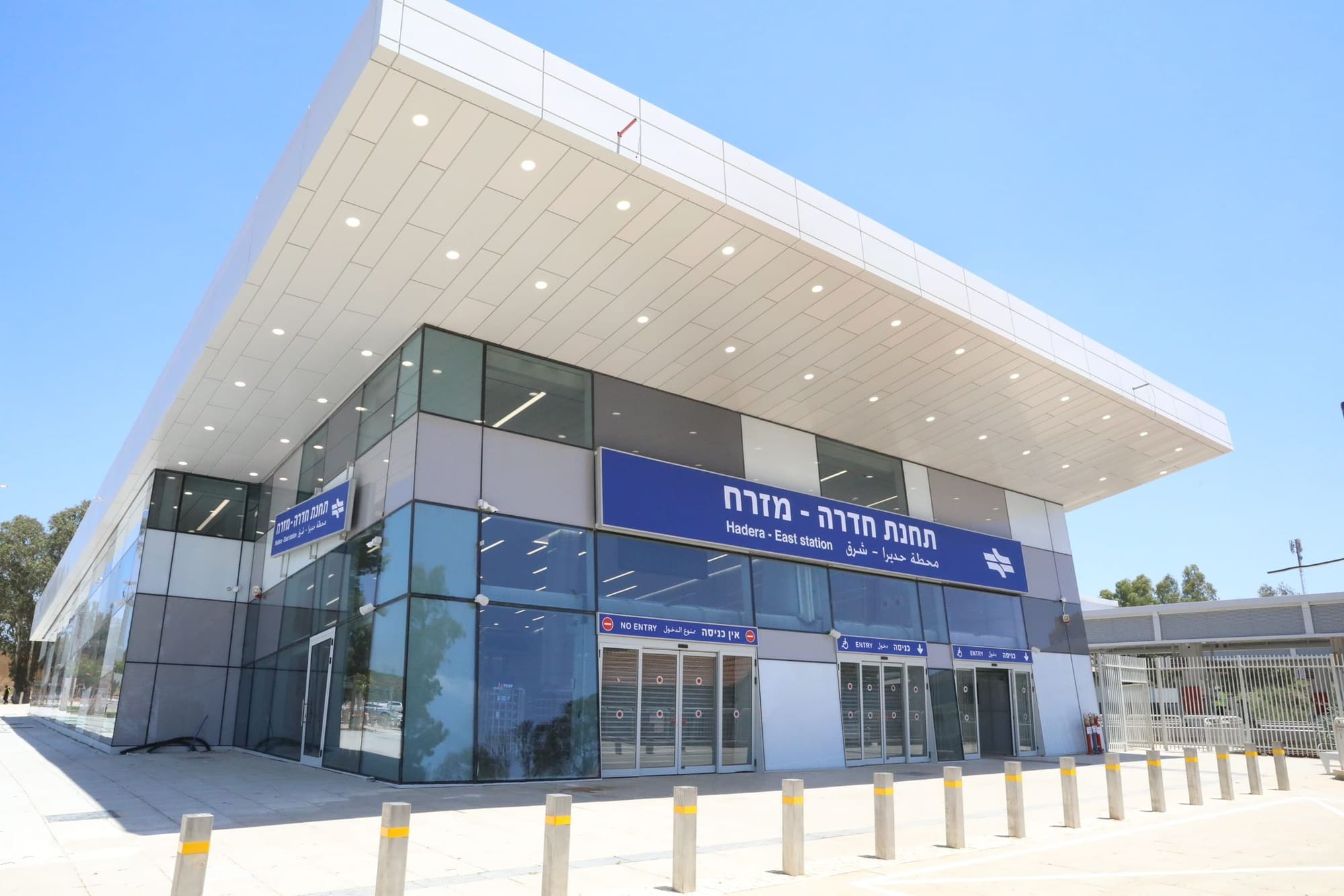 ביקורת על המסילה המזרחית: פתיחה חשובה – אבל התחנה מרוחקת ומחייבת רכב, זה לא פתרון