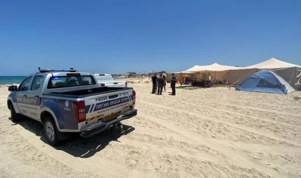 מחפשים ללון באוהל בלילה ליד הים בקיסריה, חוף הכרמל או חדרה? כדאי שתחשבו על מיקום אחר