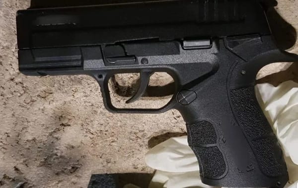 שוטרי חדרה עצרו קטינים חשודים באיום ברצח עם סכינים ונשק