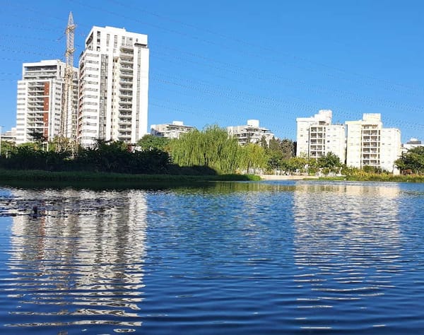 חדרה בין מחירי דירות נוחים לפערי תעסוקה ופנאי